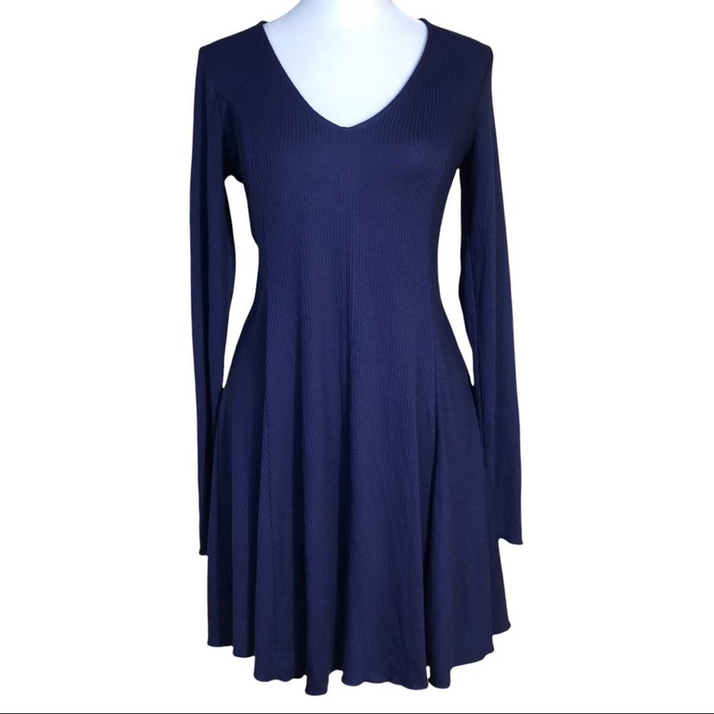 Love Fire Dress Womens Small Navy Ribbed Casual Stretchy Long Sleeves V Neck NEW